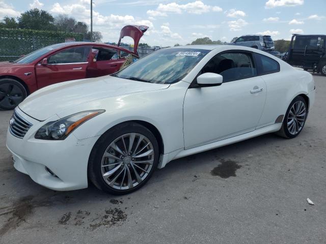 Infiniti G37 (2011)