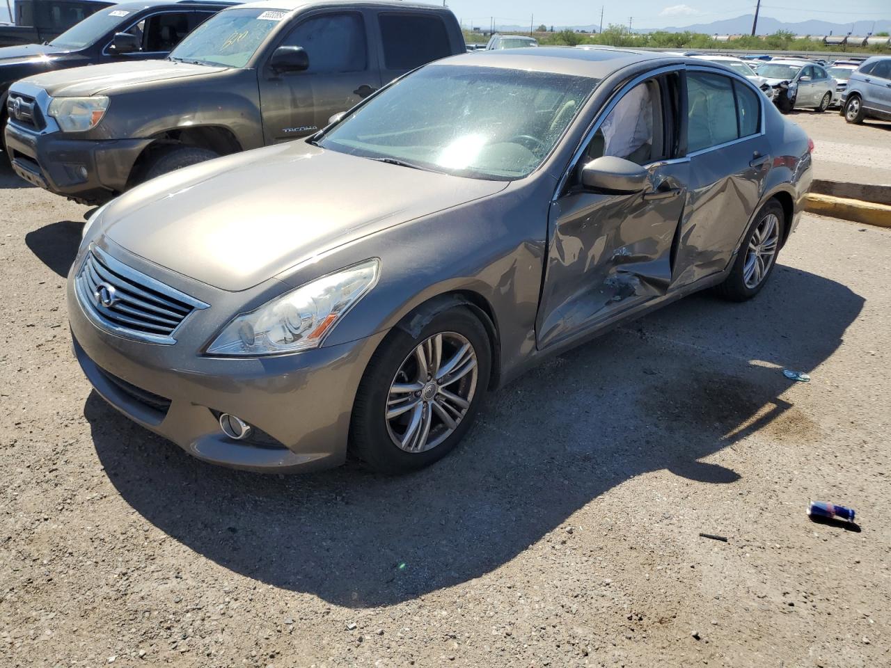 Infiniti G (2012)