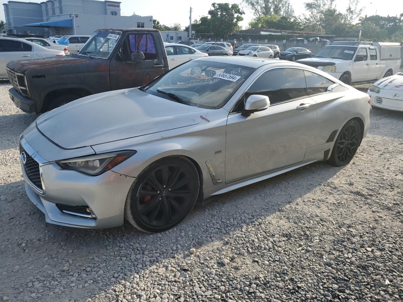 Infiniti Q60 (2017)