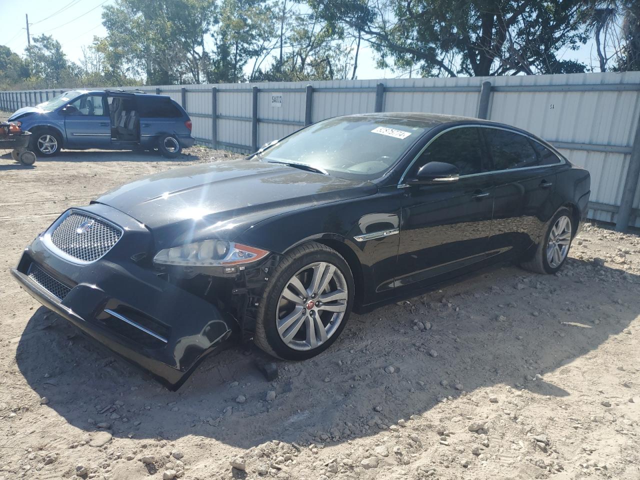 Jaguar Xj (2014)
