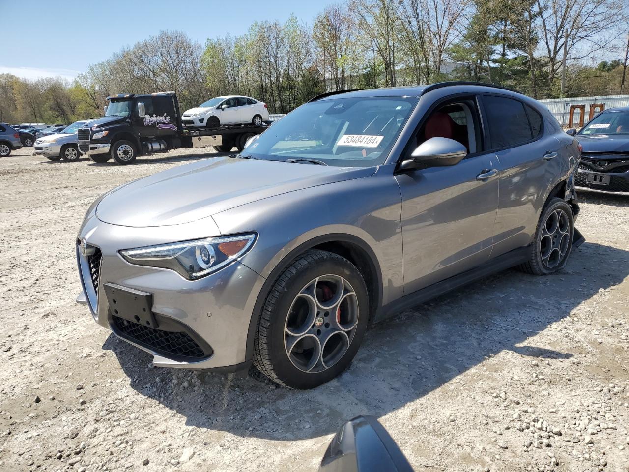 Alfa-romeo Stelvio (2018)