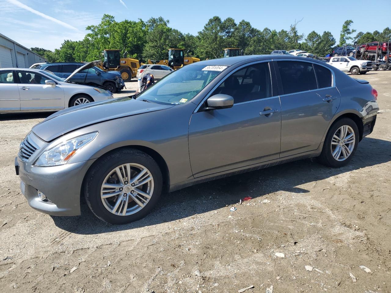Infiniti G (2013)