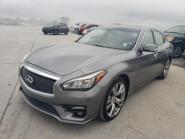 Infiniti Q70 (2015)