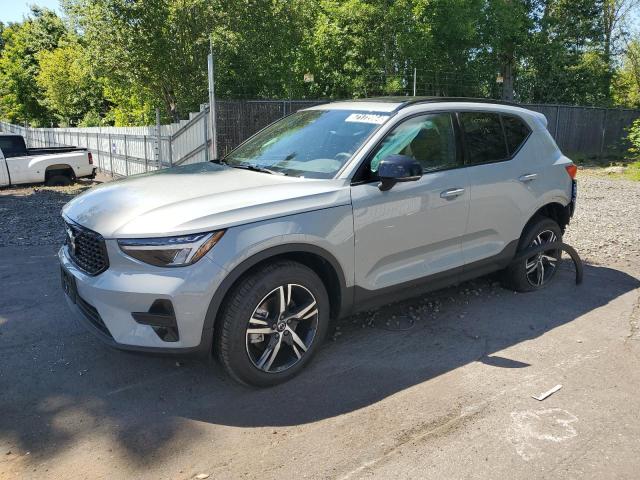 Volvo Xc40 core (2024)