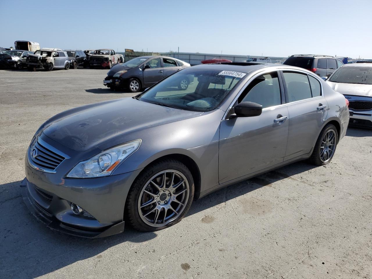 Infiniti G (2012)