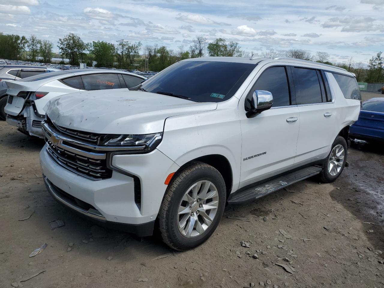 Chevrolet Suburban (2023)
