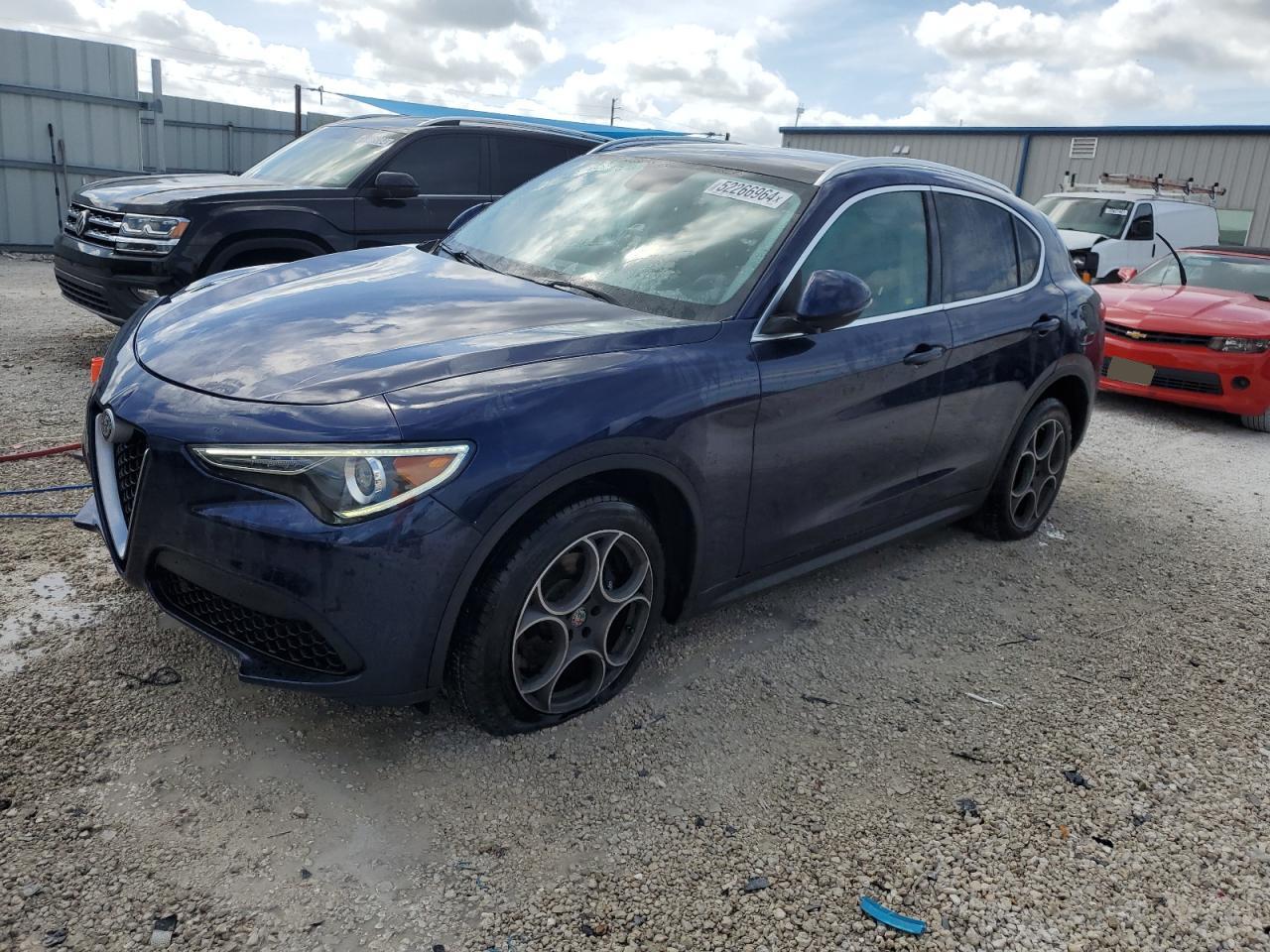 Alfa-romeo Stelvio (2018)
