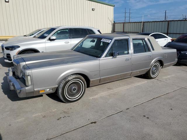 Lincoln Towncar (1988)