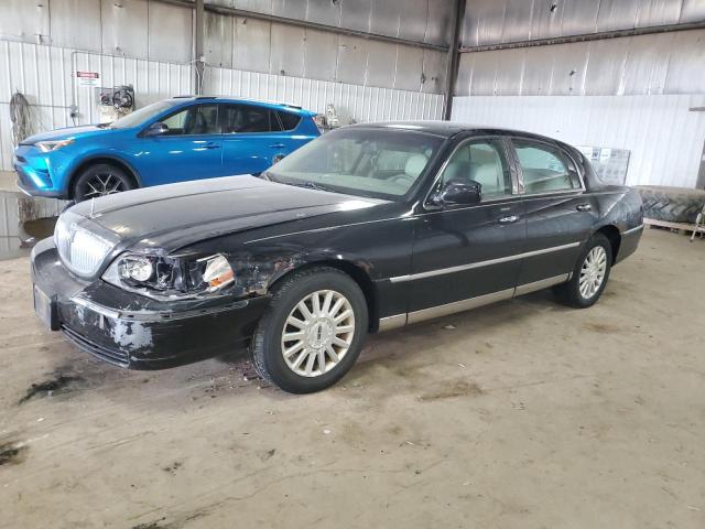 Lincoln Towncar (2004)