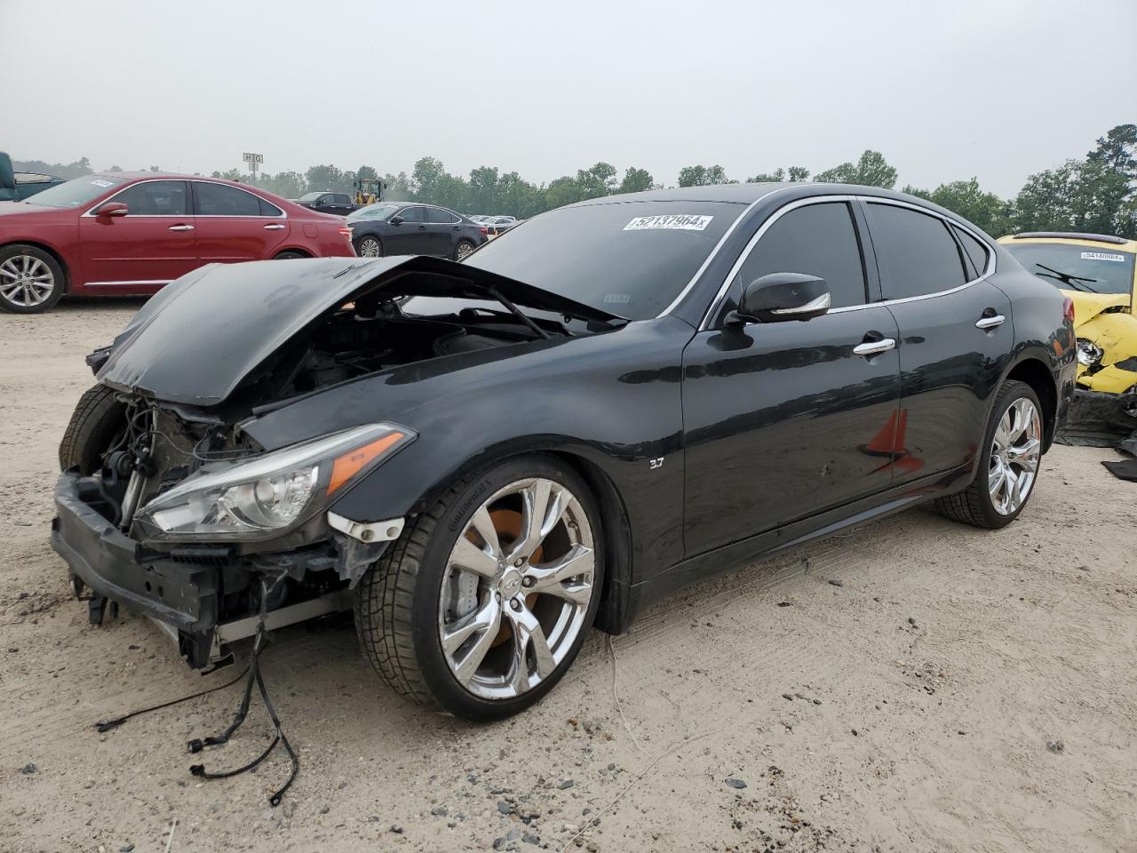 Infiniti Q70 (2016)
