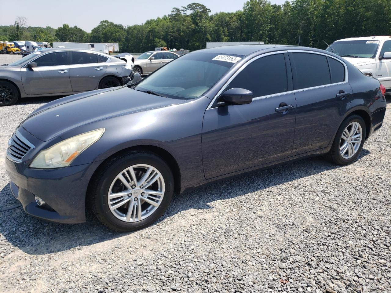 Infiniti G (2011)