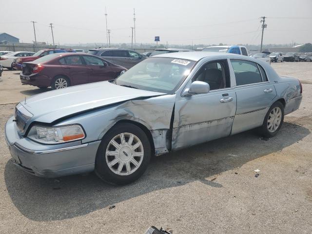 Lincoln Towncar (2010)
