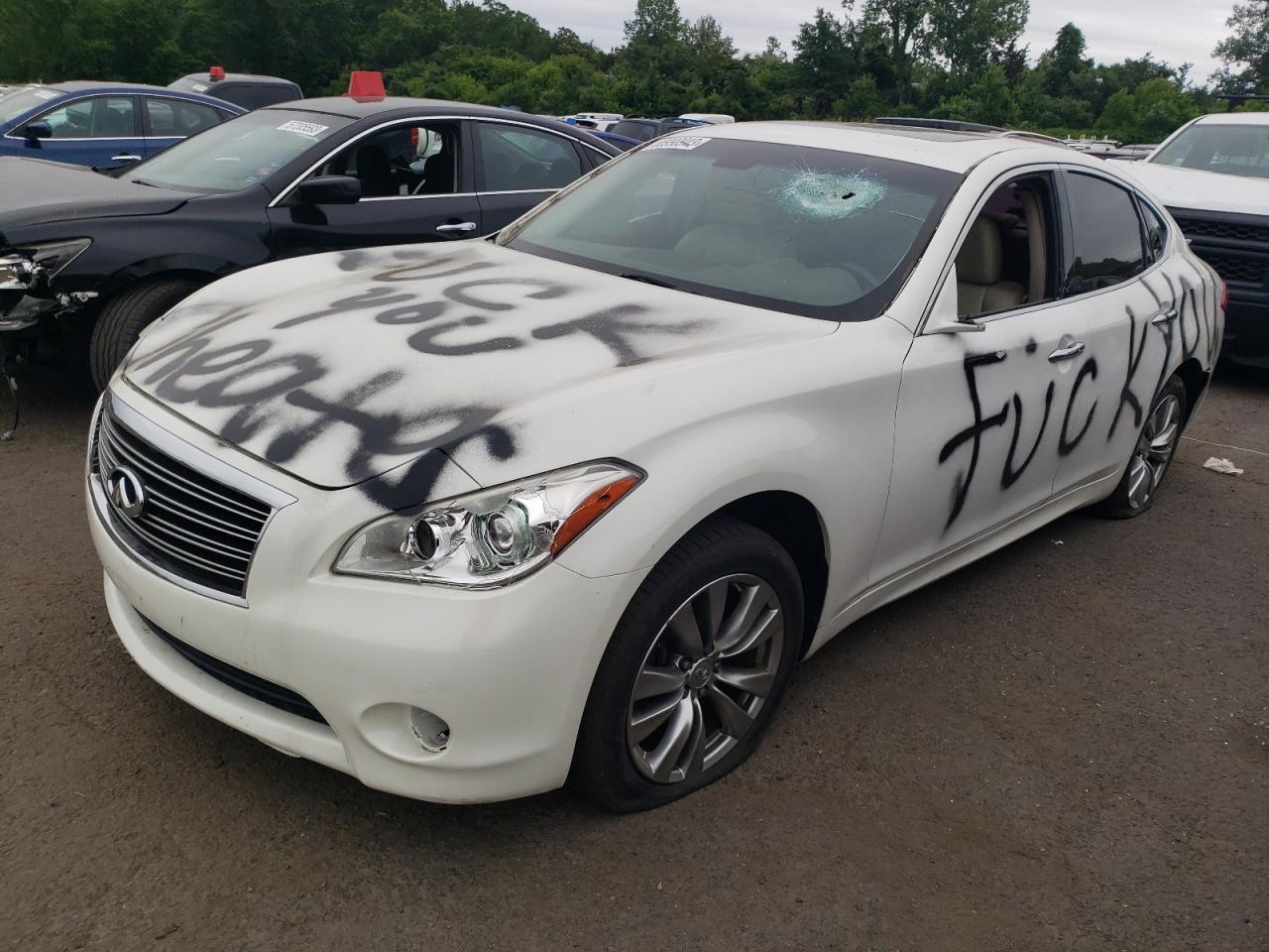 Infiniti M (2012)