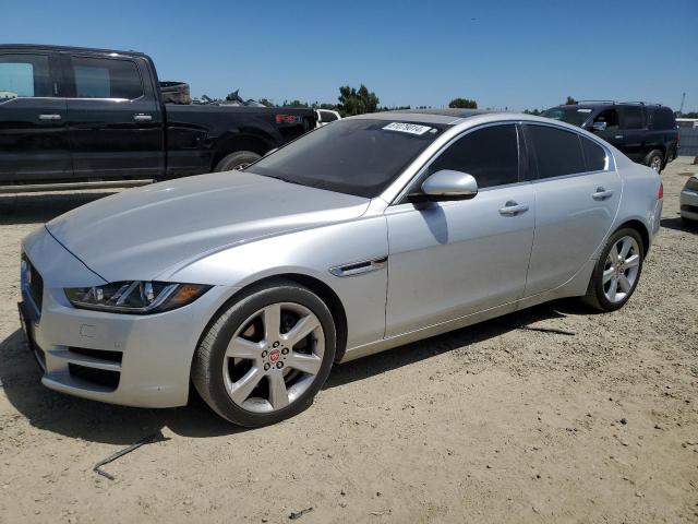 Jaguar Xe (2017)