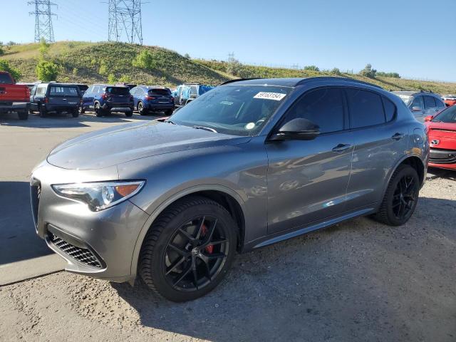 Alfa-romeo Stelvio (2020)