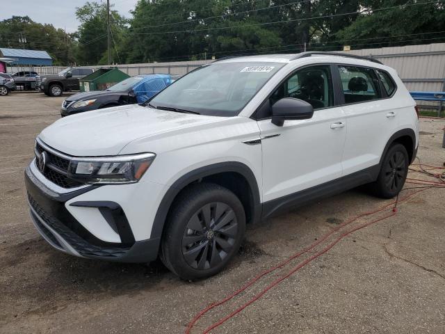 Volkswagen Taos s (2022)