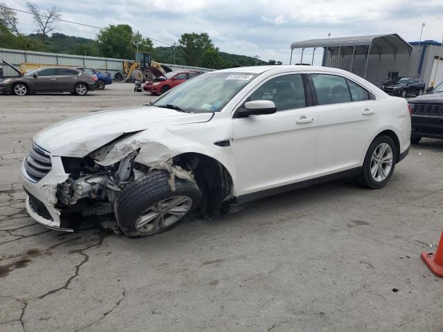 Ford Taurus (2015)