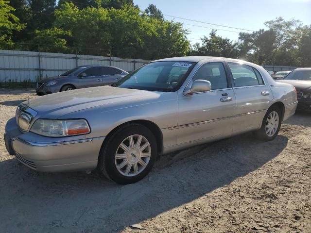 Lincoln Towncar (2009)