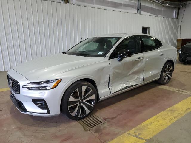 Volvo S60 b5 mom (2022)