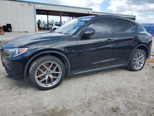 Alfa-romeo Stelvio (2018)