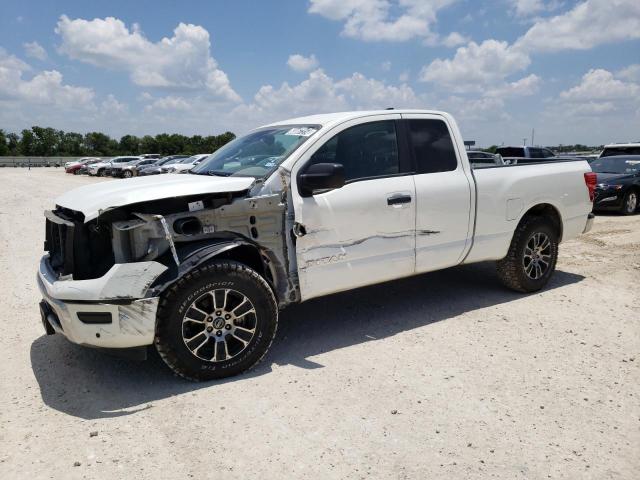 Nissan Titan (2022)