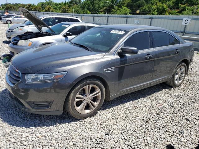 Ford Taurus (2015)