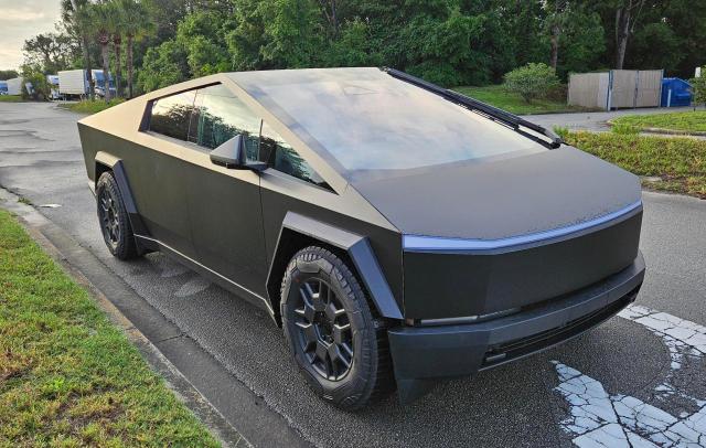 Tesla Cybertruck (2024)