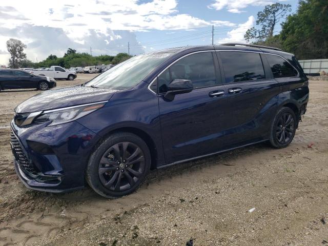 Toyota Sienna (2022)