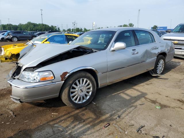 Lincoln Towncar (2004)