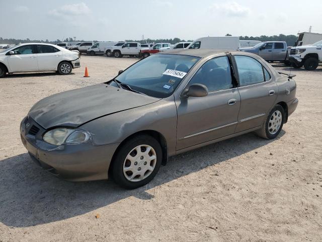 Hyundai Elantra (2000)