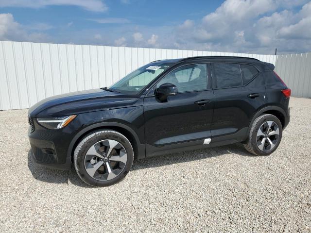 Volvo Xc40 plus (2024)