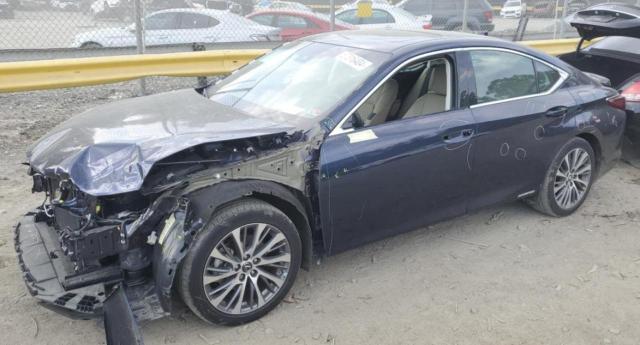 Lexus Es300 (2021)