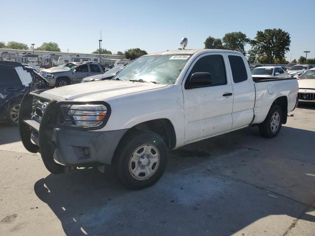 Toyota Tacoma (2015)