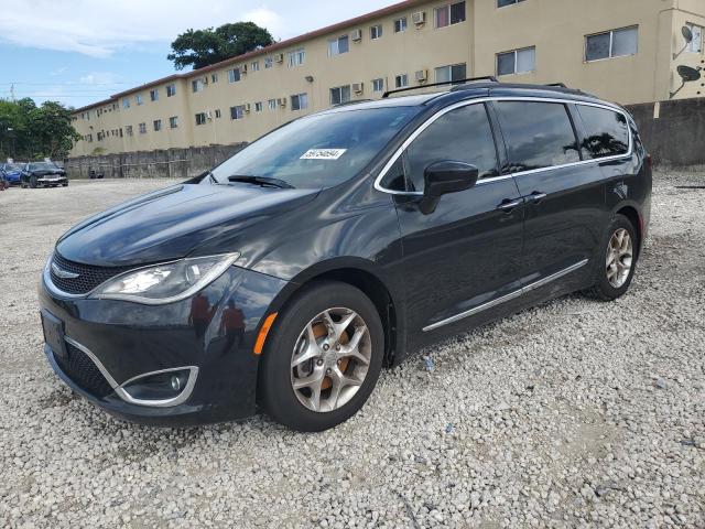 Chrysler Pacifica (2017)