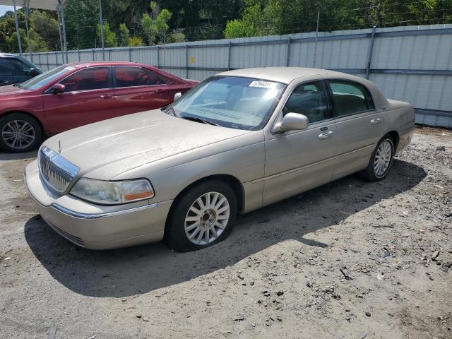 Lincoln Towncar (2004)