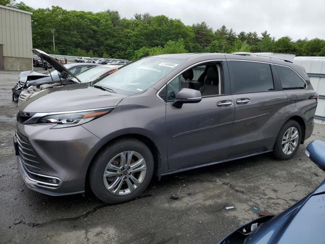 Toyota Sienna (2022)