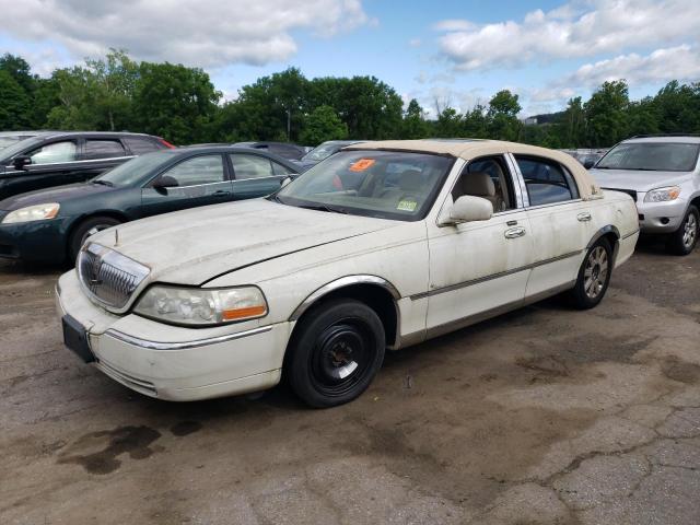 Lincoln Towncar (2003)