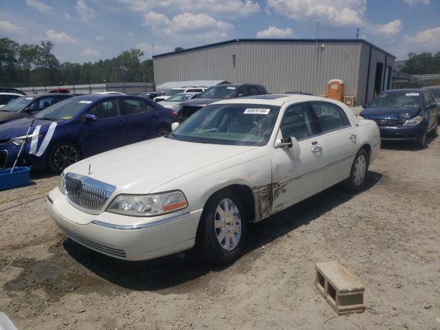 Lincoln Towncar (2005)