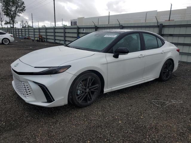 Toyota Camry (2025)