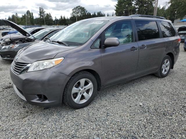 Toyota Sienna (2012)