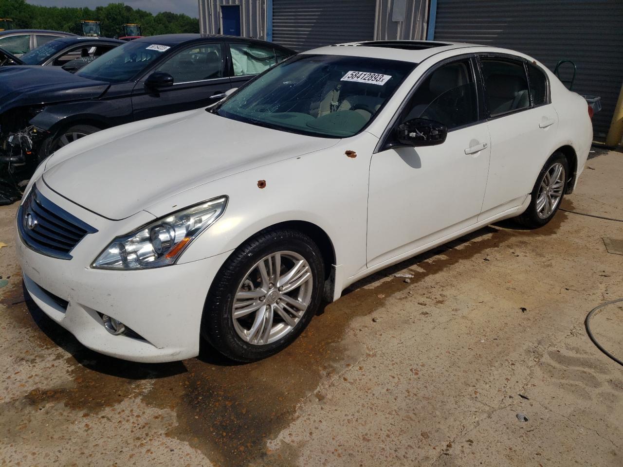 Infiniti G (2013)