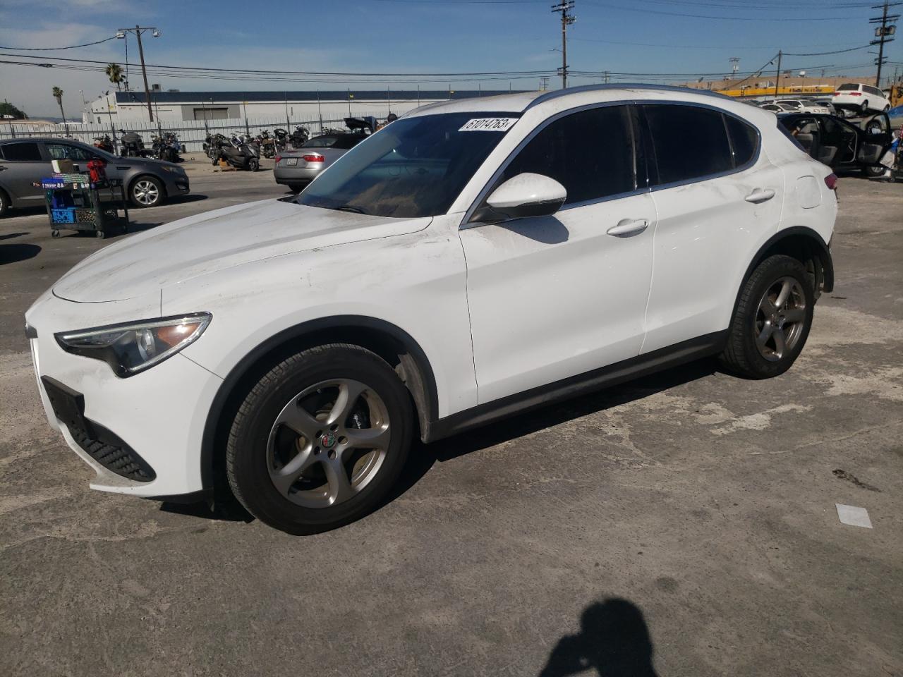 Alfa-romeo Stelvio (2018)