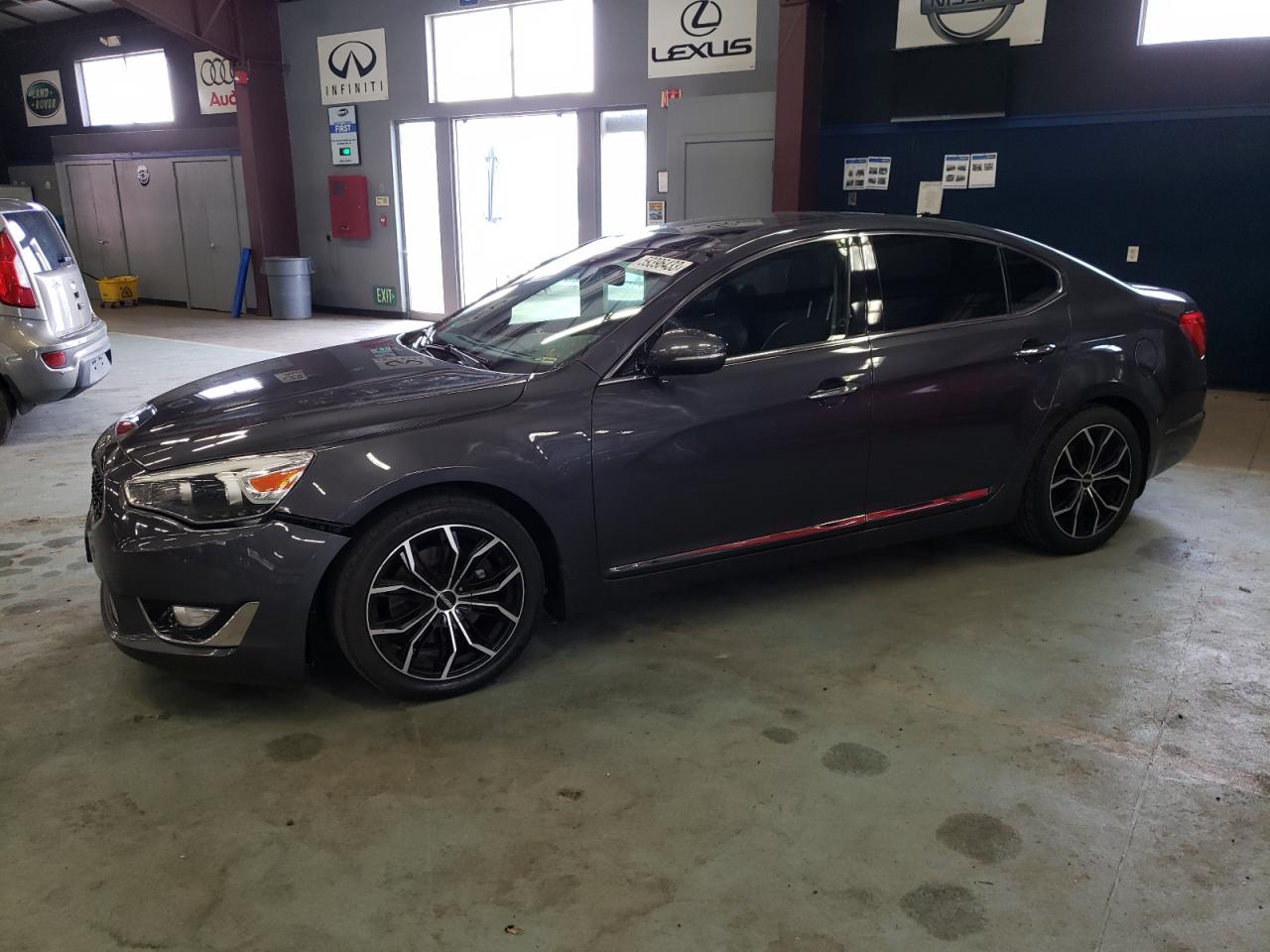 Kia Cadenza (2014)