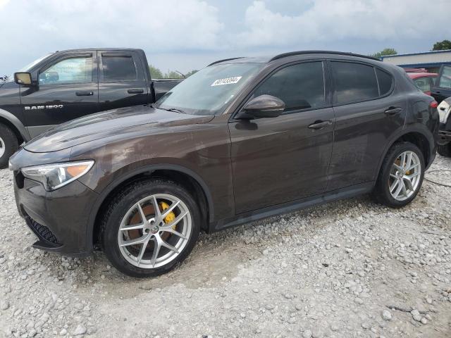 Alfa-romeo Stelvio (2018)