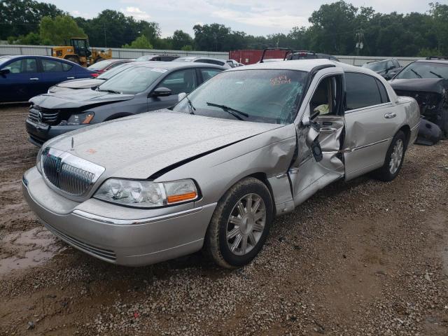 Lincoln Towncar (2009)