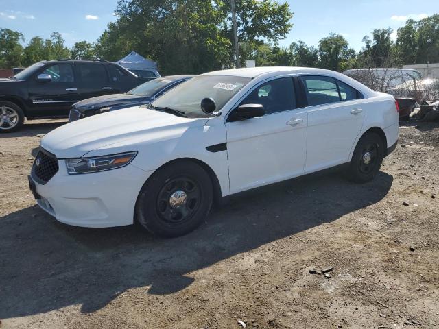 Ford Taurus (2016)