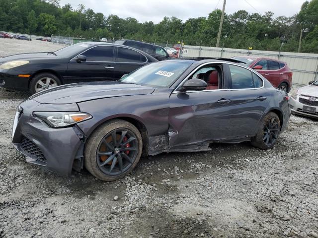 Alfa-romeo Giulia (2017)