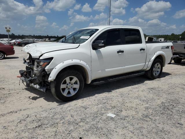 Nissan Titan (2022)