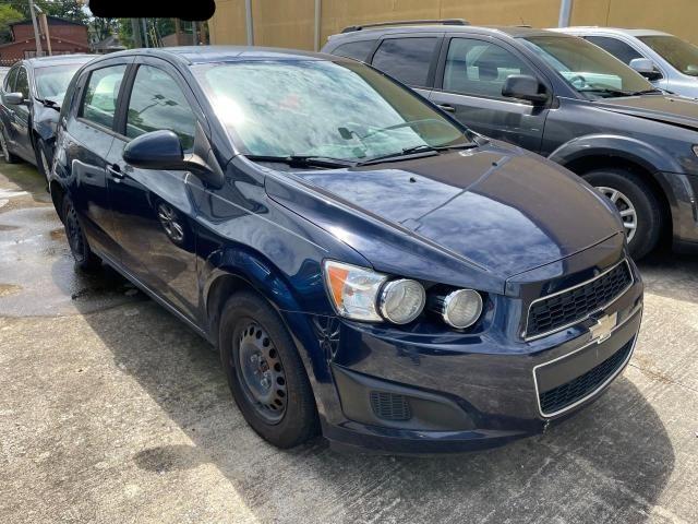 Chevrolet Sonic ls (2015)
