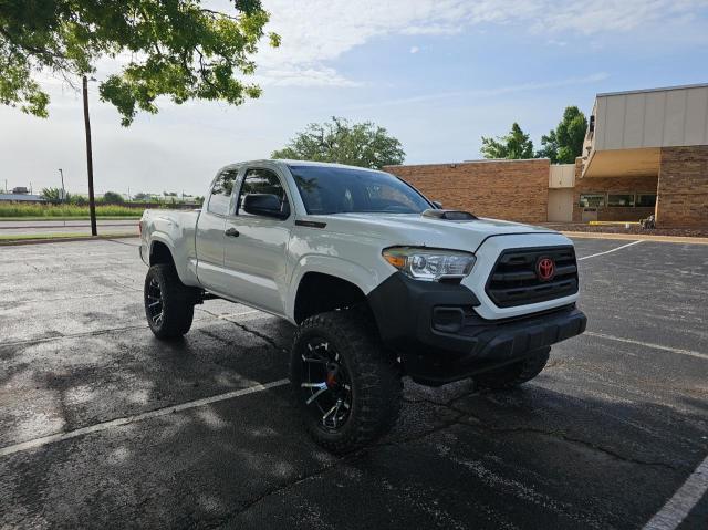 Toyota Tacoma (2017)